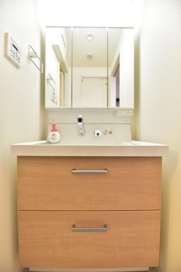 モノトーン難波 Appartement Osaka Buitenkant foto